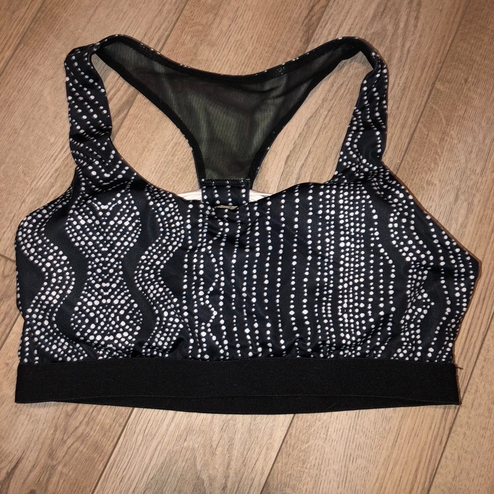 Sports bra